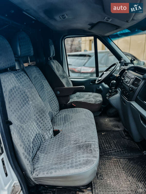 Грузовой фургон Ford Transit 2007 в Николаеве фото 7 Грузовой фургон Ford Transit 2007 в Николаеве