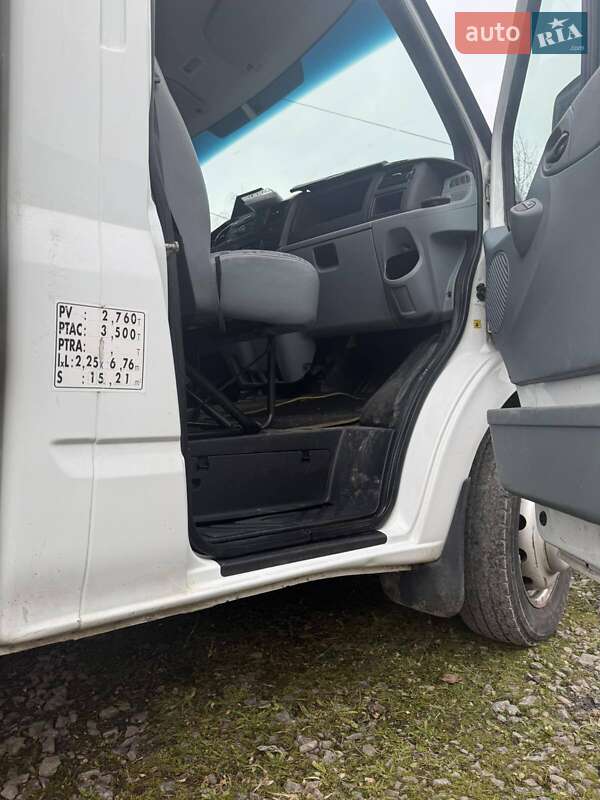 Грузовой фургон Ford Transit 2012 в Тячеве фото 12 Грузовой фургон Ford Transit 2012 в Тячеве