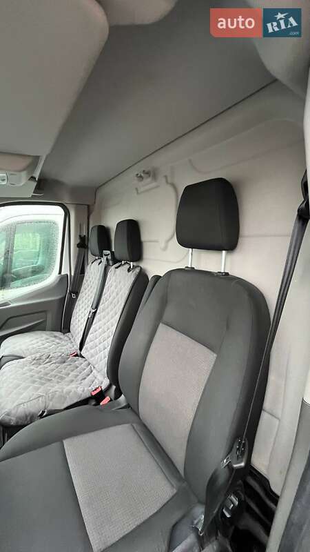Микроавтобус грузовой (до 3,5т) Ford Transit 2023 в Львове