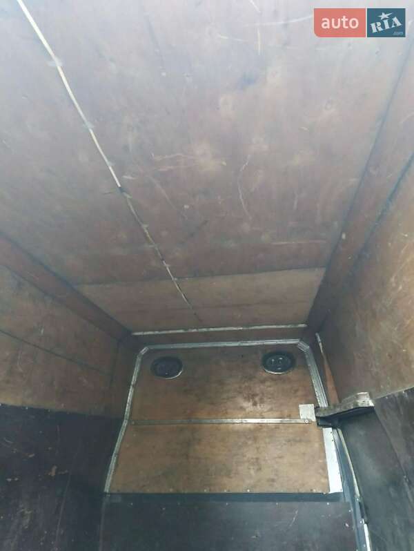 Грузовой фургон Ford Transit 1990 в Вишневом фото 11 Грузовой фургон Ford Transit 1990 в Вишневом