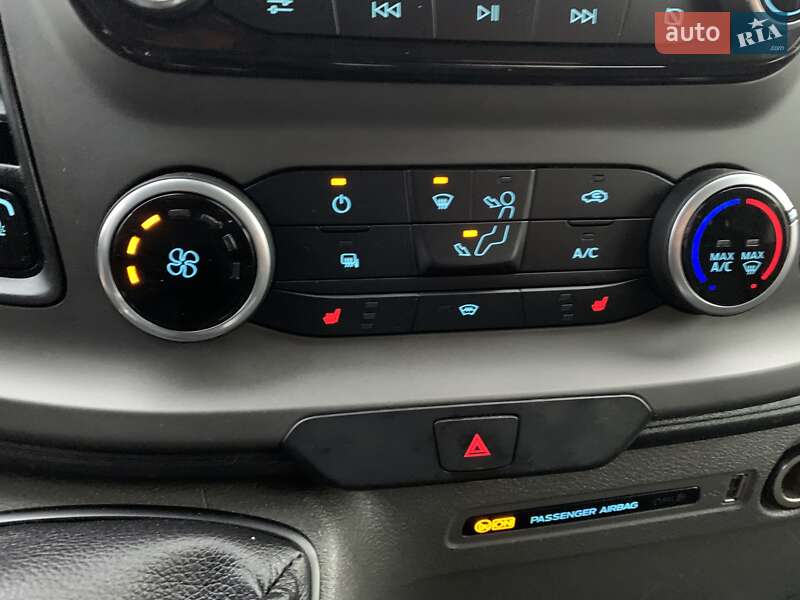 Микроавтобус грузовой (до 3,5т) Ford Transit 2020 в Ровно фото 30 Микроавтобус грузовой (до 3,5т) Ford Transit 2020 в Ровно