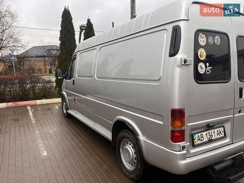 Грузовой фургон Ford Transit 1998 в Виннице
