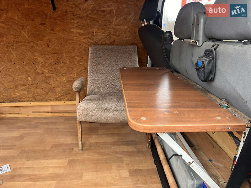 Грузовой фургон Ford Transit 1998 в Виннице