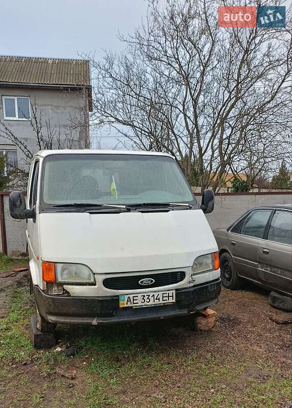 Микроавтобус грузовой (до 3,5т) Ford Transit 2000 в Одессе фото 2 Микроавтобус грузовой (до 3,5т) Ford Transit 2000 в Одессе