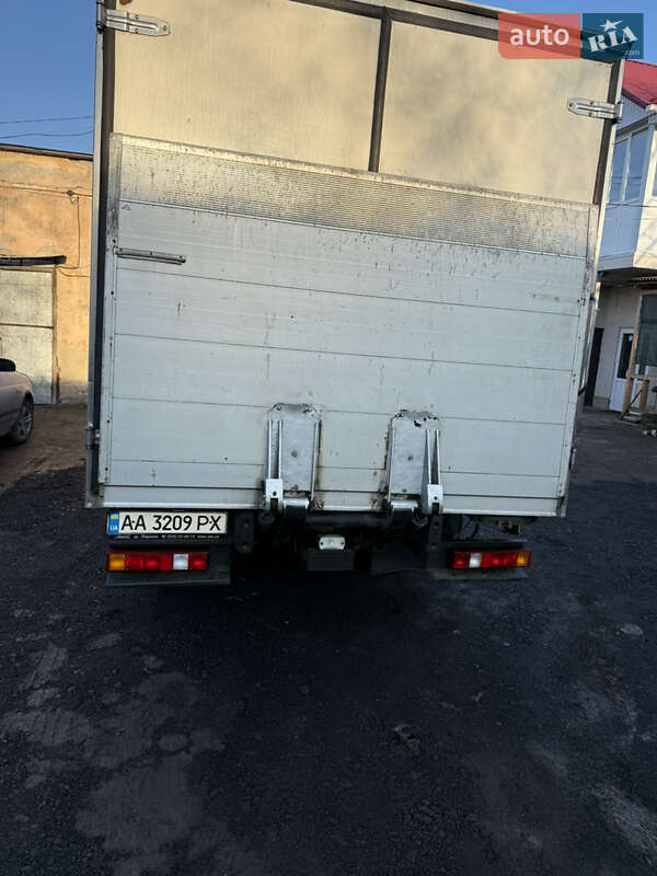 Грузовой фургон Ford Transit 2004 в Первомайске