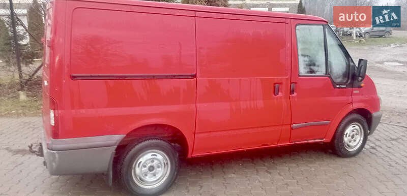 Грузовой фургон Ford Transit 2004 в Черновцах
