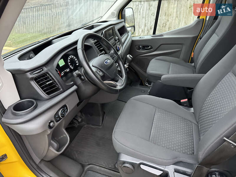 Грузовой фургон Ford Transit 2021 в Ирпене