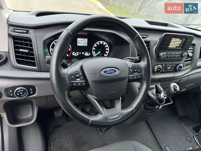 Грузовой фургон Ford Transit 2021 в Ирпене