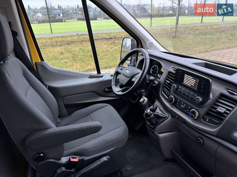 Грузовой фургон Ford Transit 2021 в Ирпене