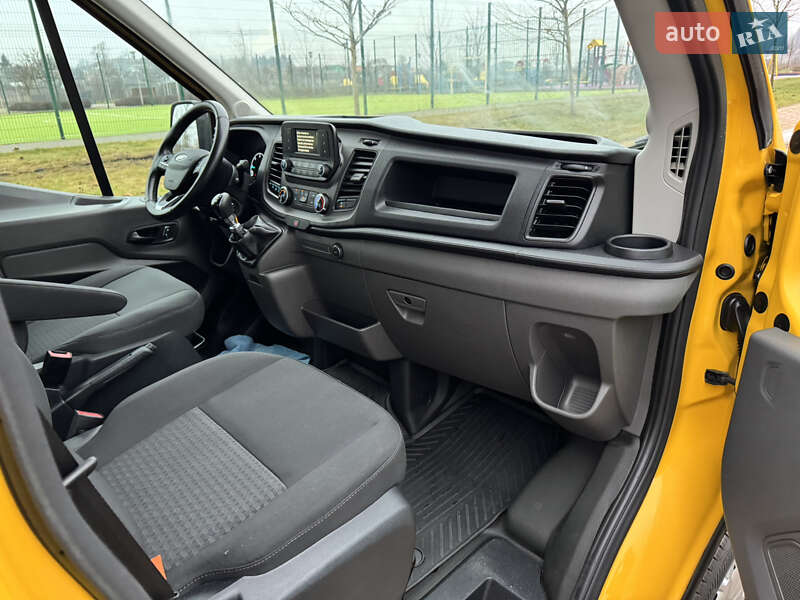 Грузовой фургон Ford Transit 2021 в Ирпене