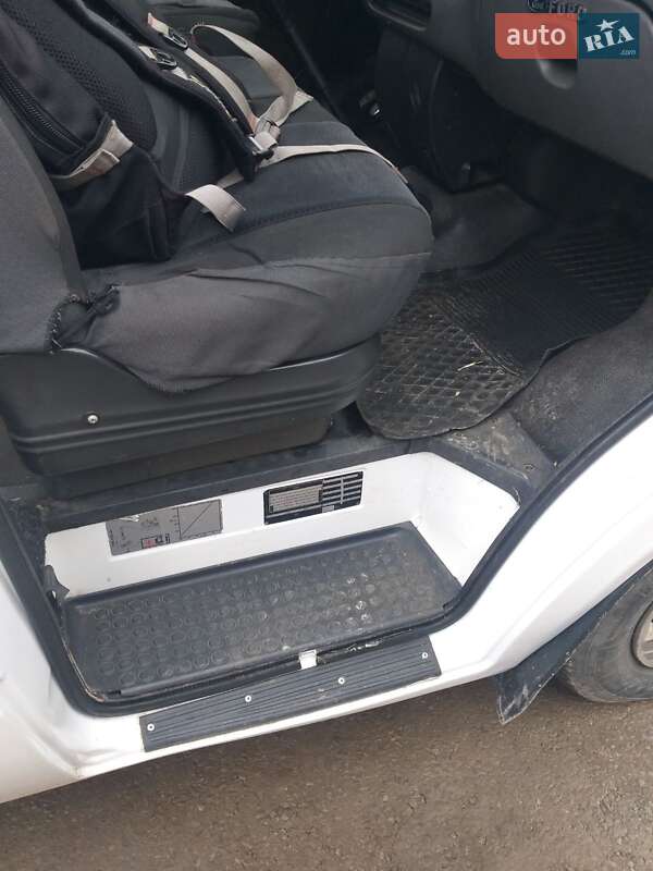 Минивэн Ford Transit 1999 в Городенке