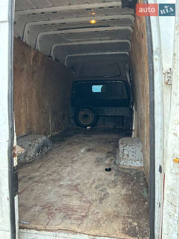 Грузовой фургон Ford Transit 2011 в Киеве