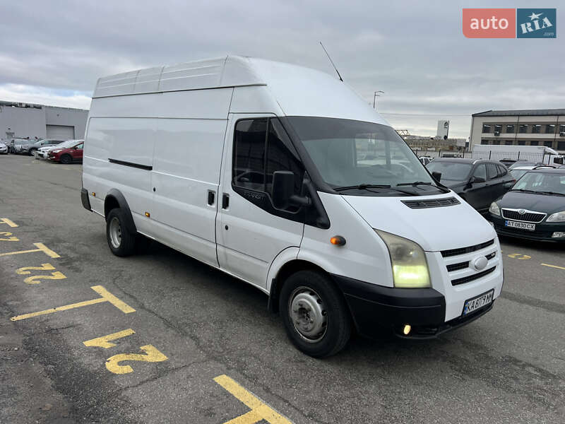 Грузовой фургон Ford Transit 2006 в Киеве