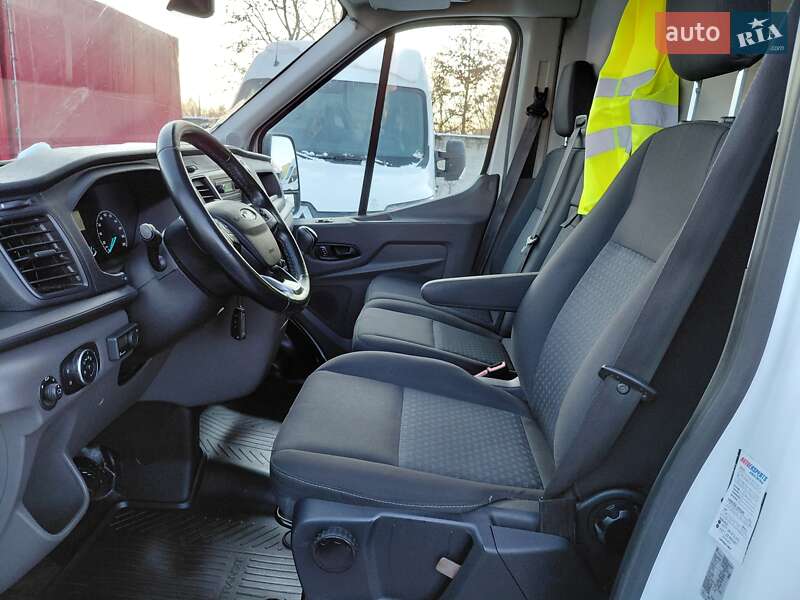 Вантажний фургон Ford Transit 2020 в Івано-Франківську