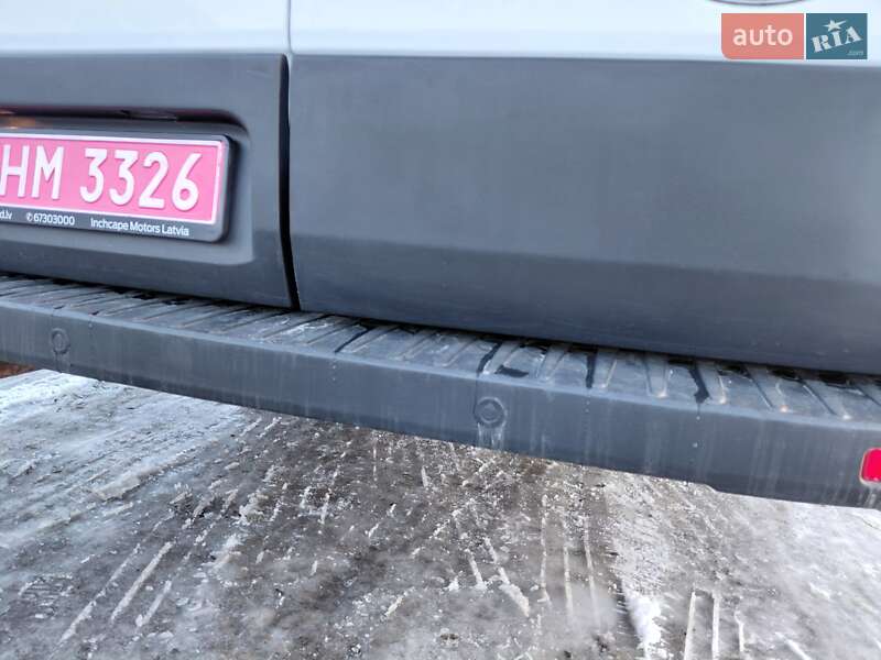 Вантажний фургон Ford Transit 2020 в Івано-Франківську