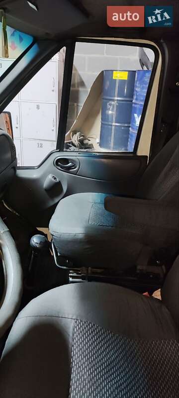 Грузовой фургон Ford Transit 2005 в Черкассах