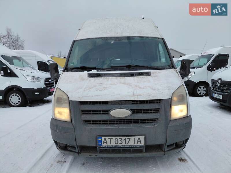 Вантажний фургон Ford Transit 2008 в Івано-Франківську
