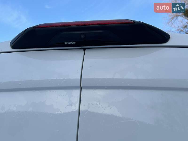 Грузовой фургон Ford Transit 2021 в Ирпене