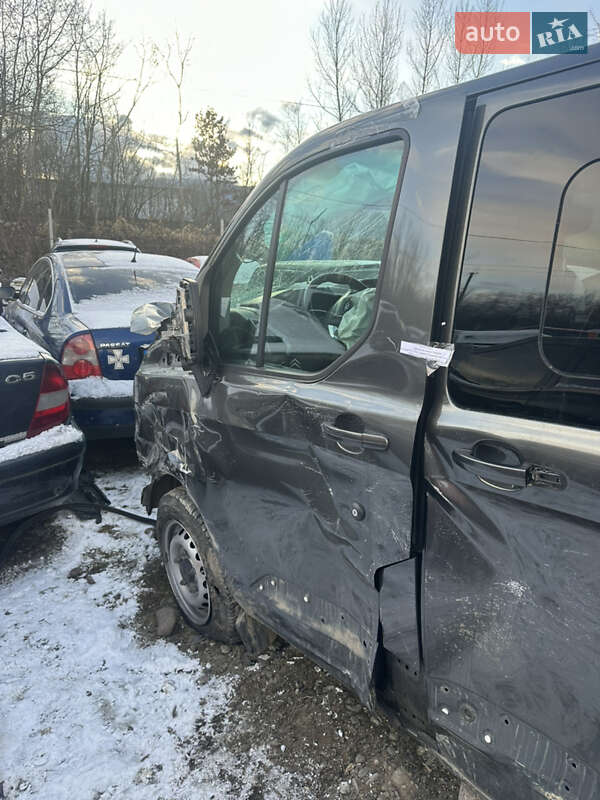 Мікроавтобус Ford Transit 2017 в Ужгороді