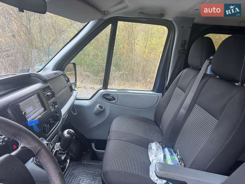 Мінівен Ford Transit 2010 в Львові