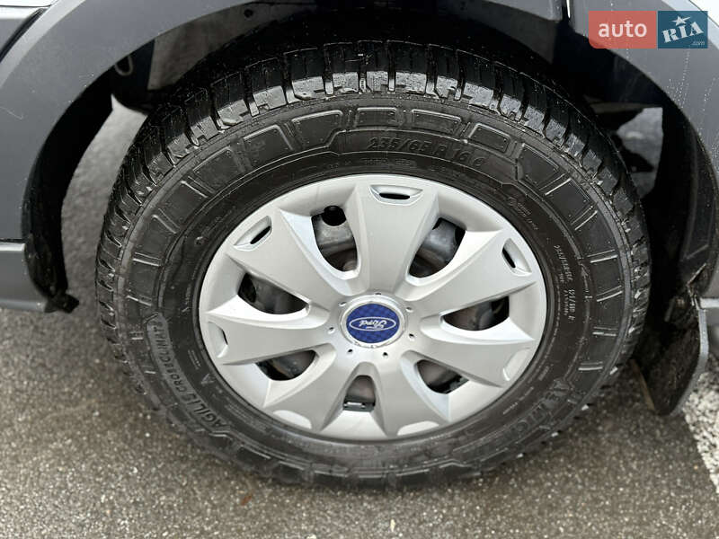 Вантажний фургон Ford Transit 2019 в Рівному