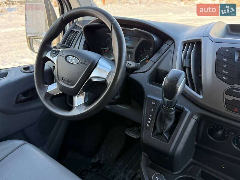 Грузовой фургон Ford Transit 2017 в Киеве
