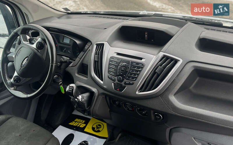 Вантажний фургон Ford Transit 2019 в Мукачевому