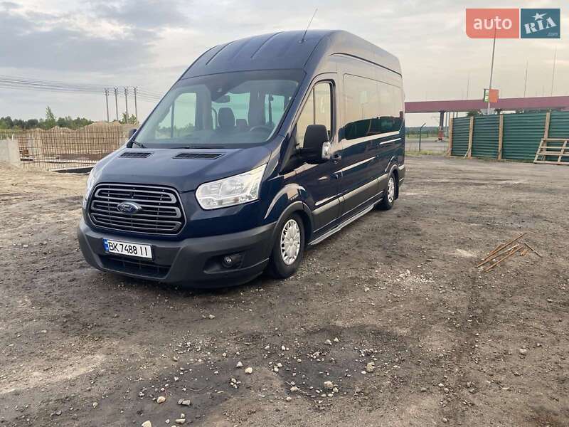 Микроавтобус Ford Transit 2015 в Ровно
