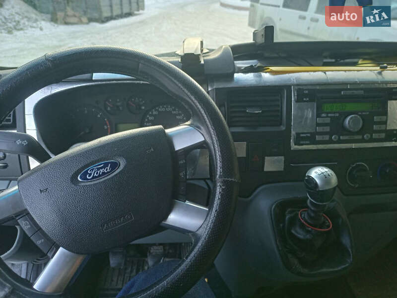 Вантажний фургон Ford Transit 2012 в Києві