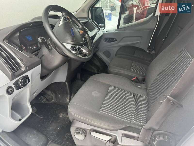 Грузовой фургон Ford Transit 2016 в Киеве