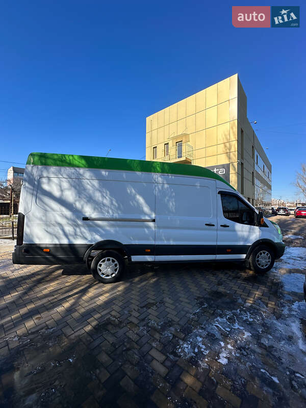 Грузовой фургон Ford Transit 2016 в Николаеве