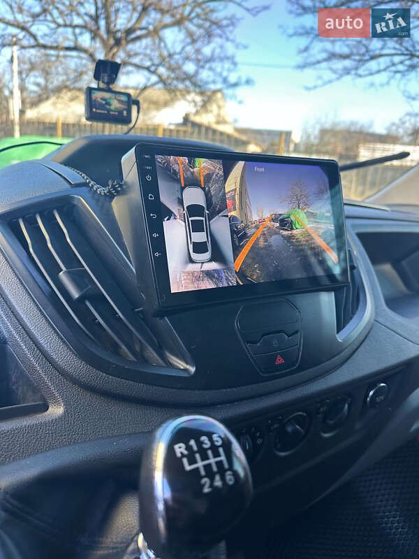 Грузовой фургон Ford Transit 2016 в Николаеве