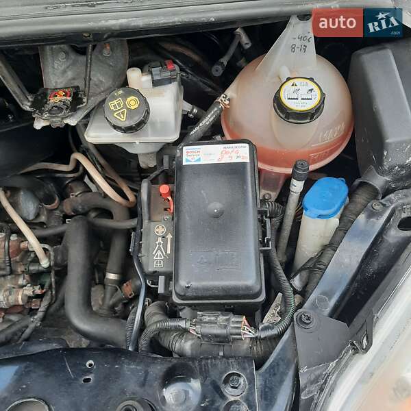 Вантажопасажирський фургон Ford Transit 2011 в Полтаві