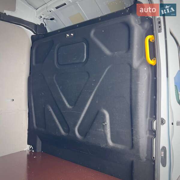 Вантажний фургон Ford Transit 2021 в Києві фото 40 Вантажний фургон Ford Transit 2021 в Києві