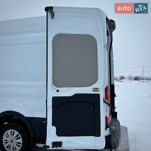 Вантажний фургон Ford Transit 2021 в Києві фото 45 Вантажний фургон Ford Transit 2021 в Києві