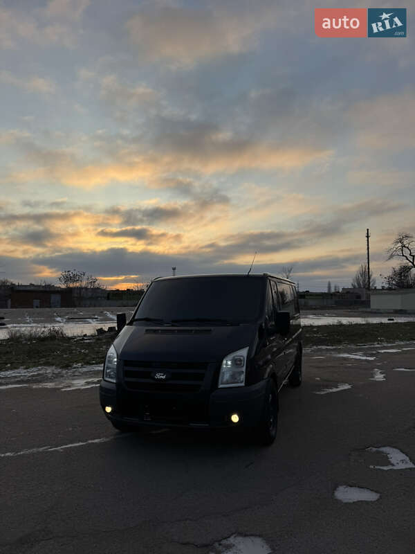 Грузовой фургон Ford Transit 2009 в Николаеве