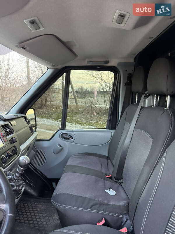 Грузовой фургон Ford Transit 2009 в Николаеве