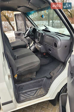 Грузопассажирский фургон Ford Transit 2003 в Старой Выжевке