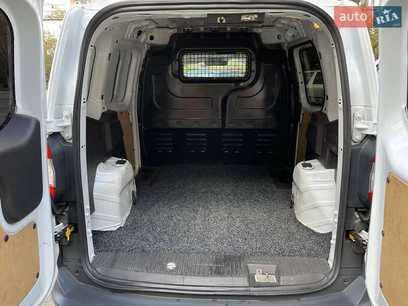 Вантажний фургон Ford Transit 2015 в Києві фото 7 Вантажний фургон Ford Transit 2015 в Києві
