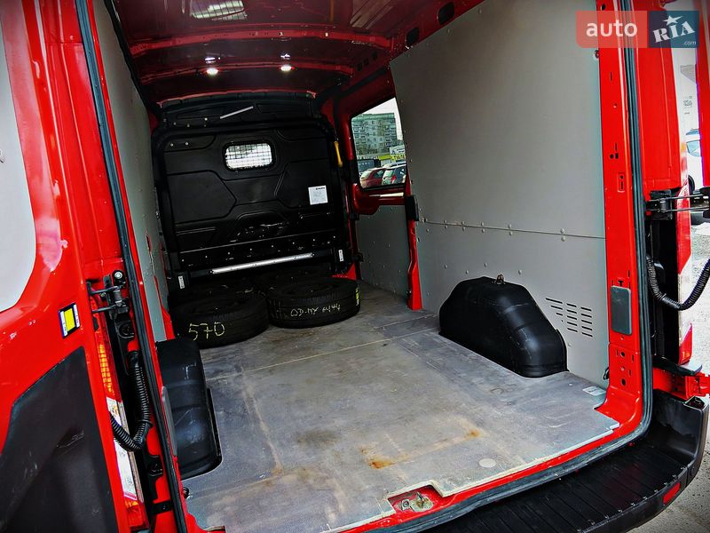 Вантажний фургон Ford Transit 2021 в Черкасах