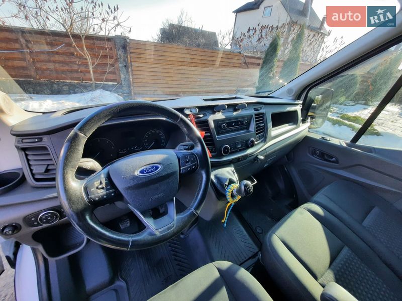 Вантажопасажирський фургон Ford Transit 2020 в Києві