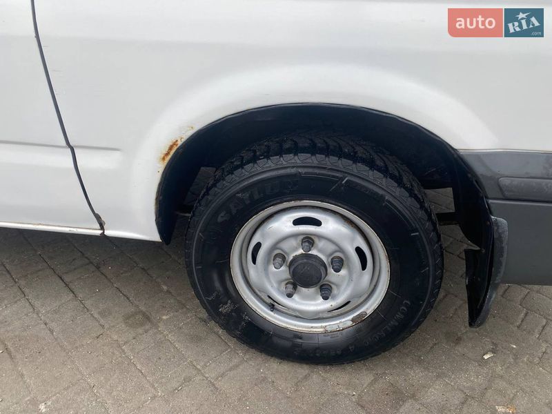 Вантажний фургон Ford Transit 2006 в Запоріжжі