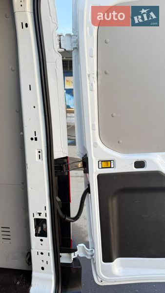 Вантажний фургон Ford Transit 2020 в Луцьку