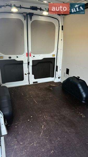 Вантажний фургон Ford Transit 2020 в Луцьку