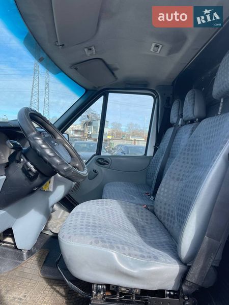 Грузовой фургон Ford Transit 2011 в Киеве