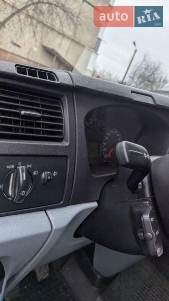 Грузовой фургон Ford Transit 2010 в Мироновке