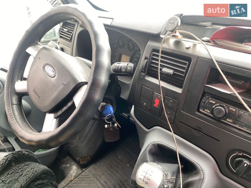 Грузовой фургон Ford Transit 2010 в Киеве