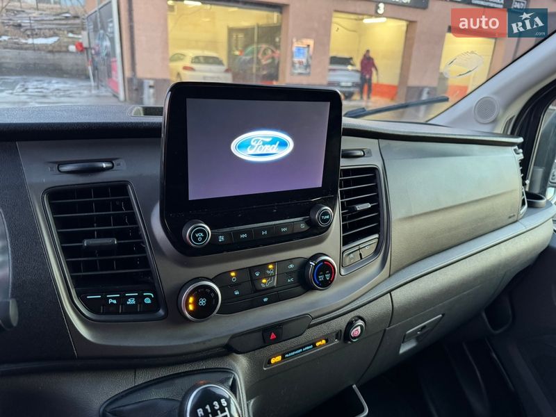 Грузовой фургон Ford Transit 2021 в Ирпене