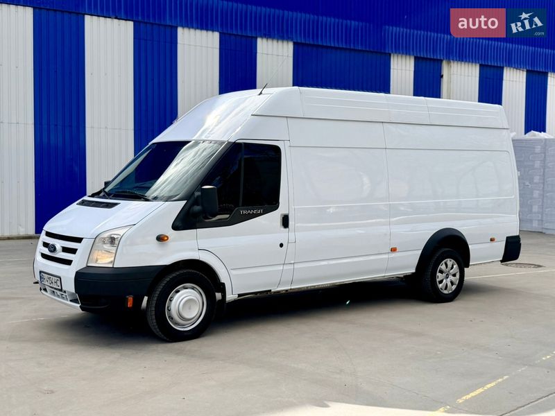 Ford Transit 2011