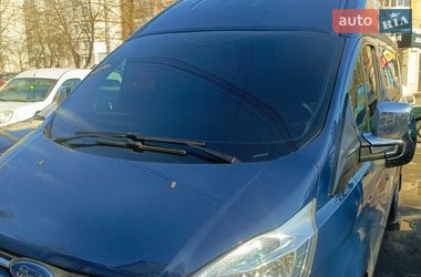 Вантажний фургон Ford Transit 2015 в Житомирі